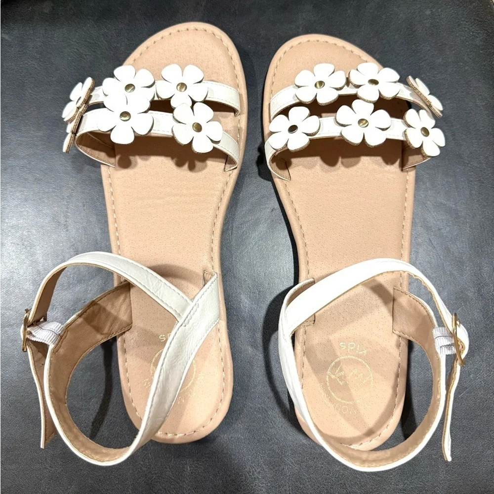 White Mountain Floral White Sandal girls sz 5